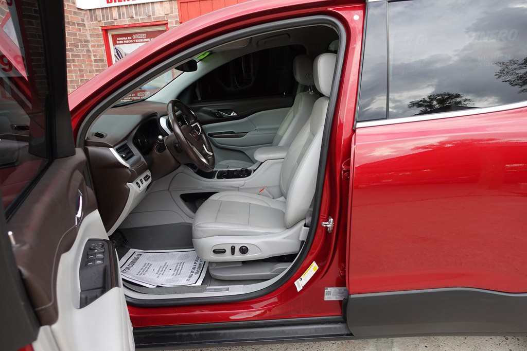 2020 GMC Acadia Image 30