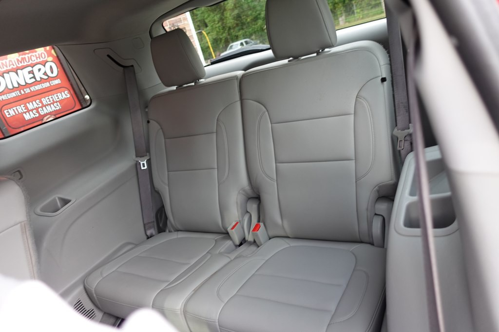 2020 GMC Acadia Image 32