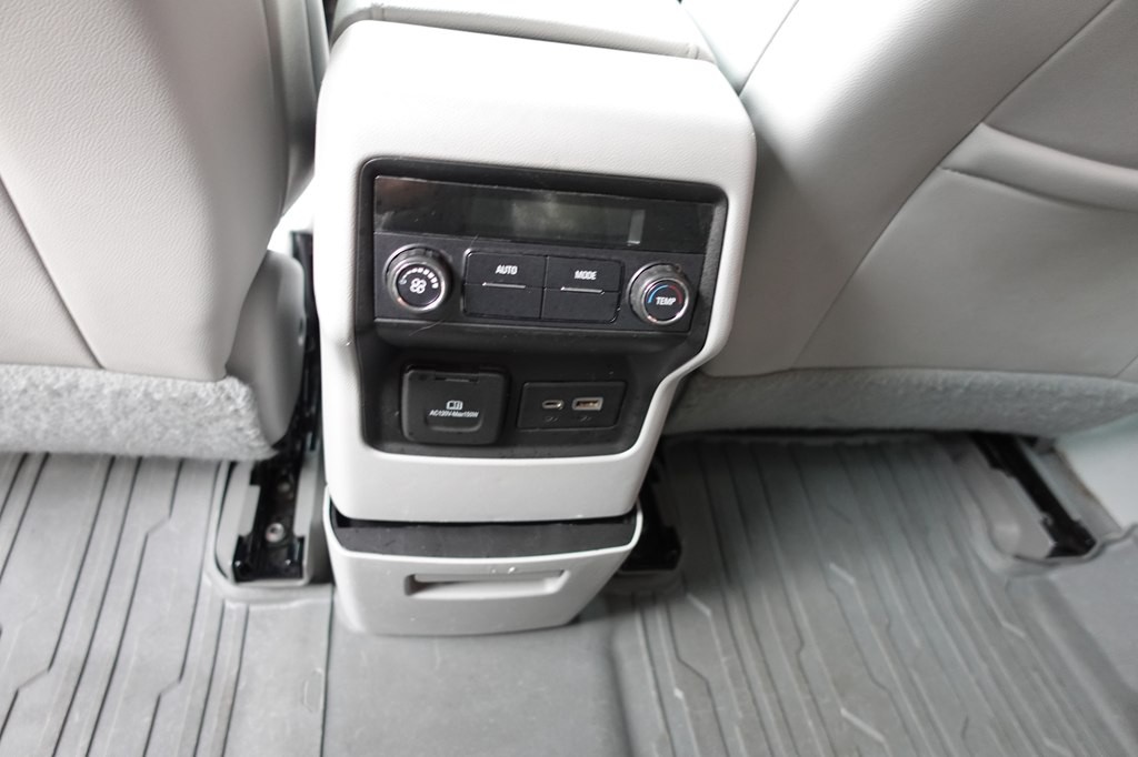2020 GMC Acadia Image 33