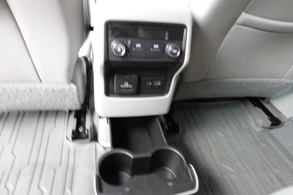 2020 GMC Acadia Image 34