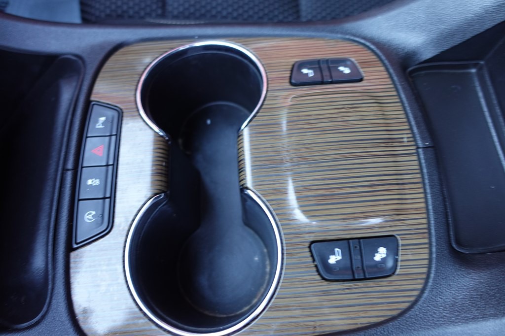 2021 GMC Acadia Image 32