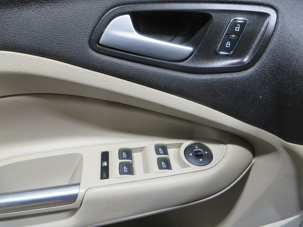 2015 Ford Escape Image 14