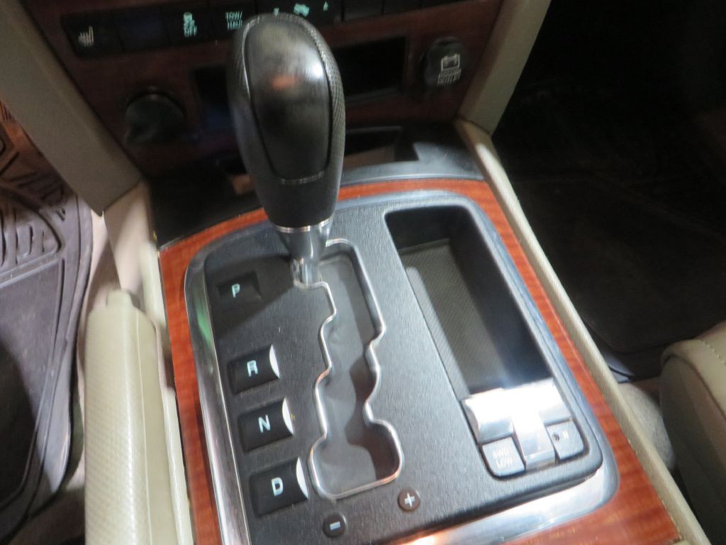 2007 Jeep Grand Cherokee Image 16