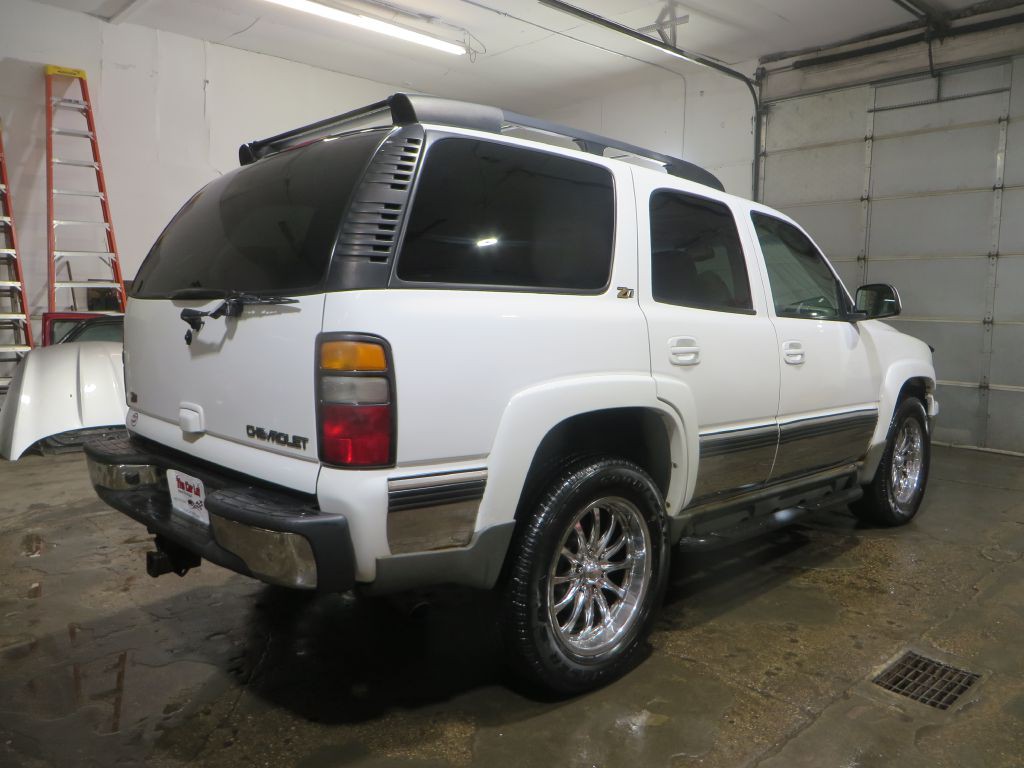 2004 Chevrolet Tahoe Image 5