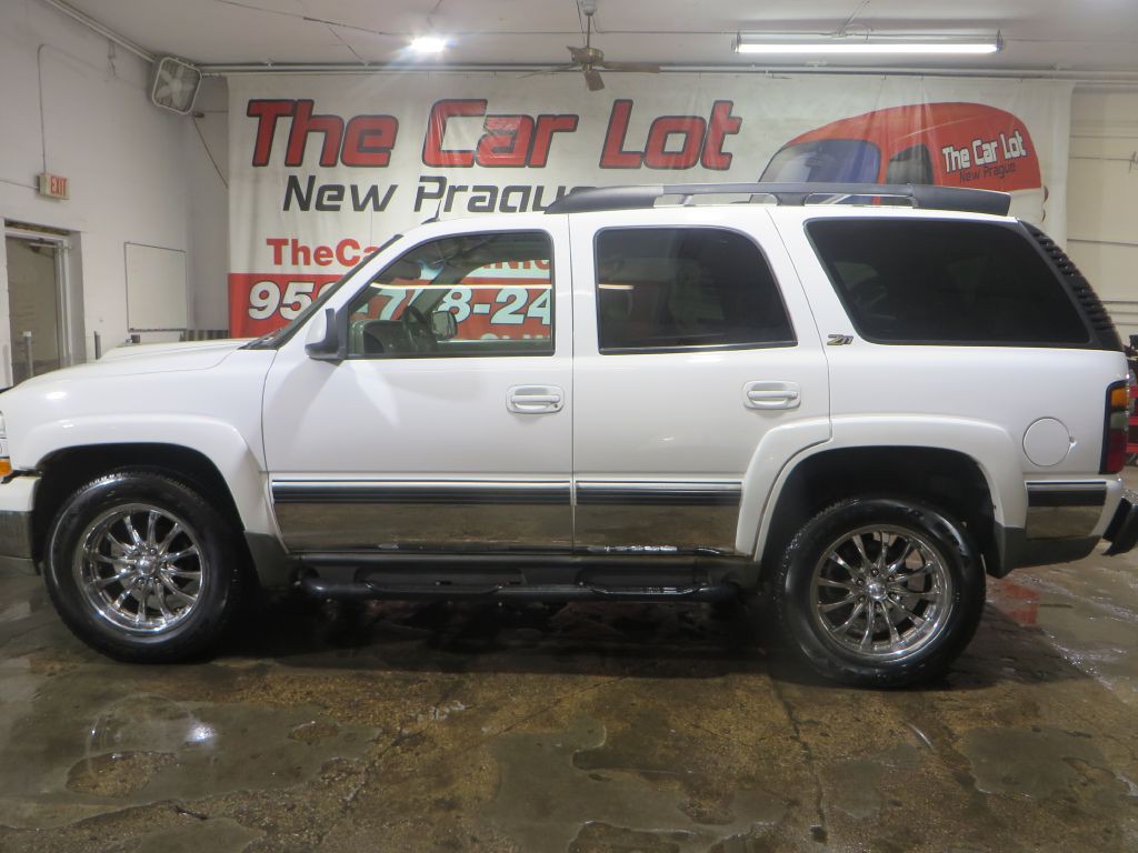 2004 Chevrolet Tahoe Image 8
