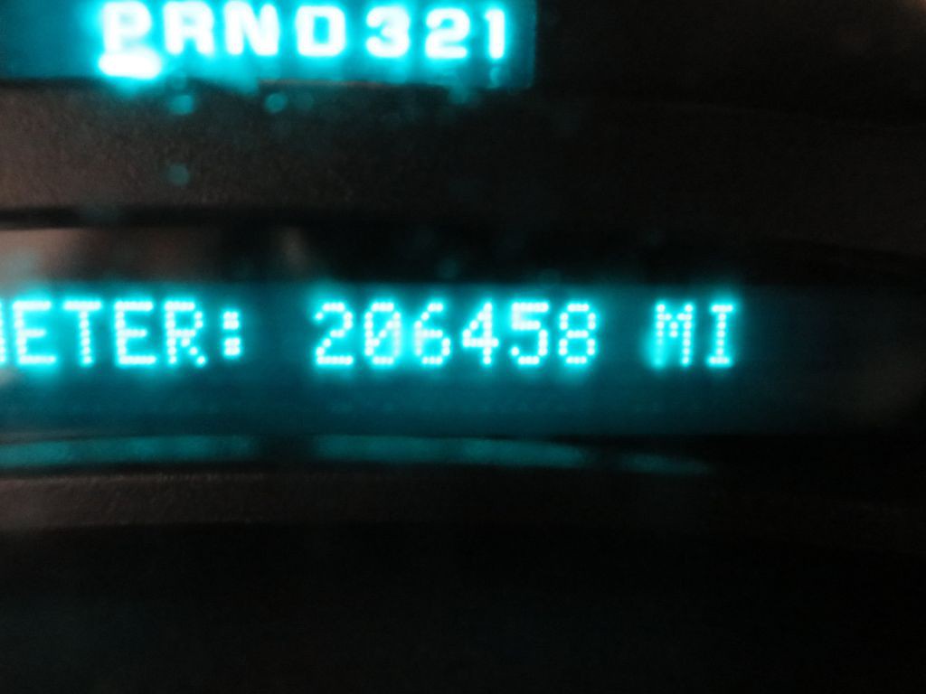 2004 Chevrolet Tahoe Image 17