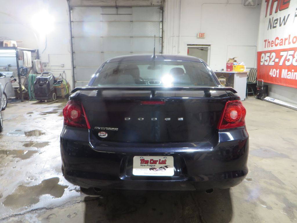2011 Dodge Avenger Image 7