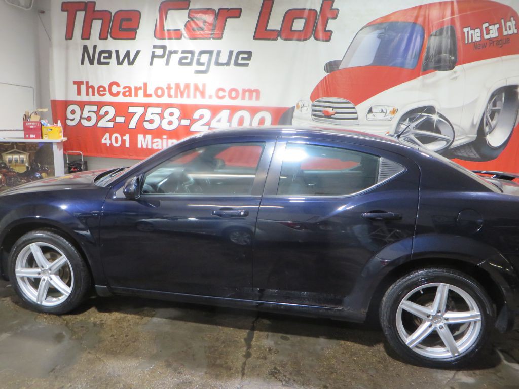 2011 Dodge Avenger Image 9
