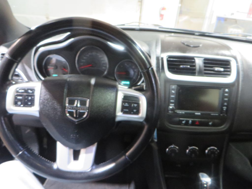 2011 Dodge Avenger Image 19