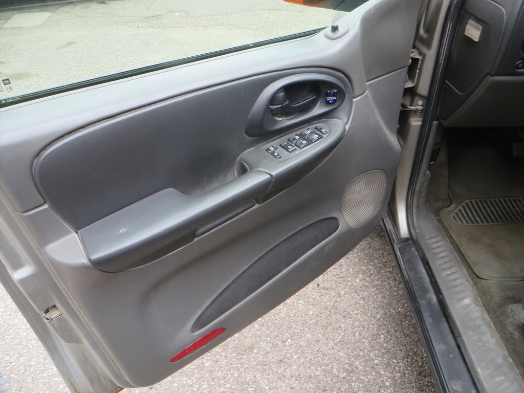 2003 Chevrolet Trailblazer Image 17
