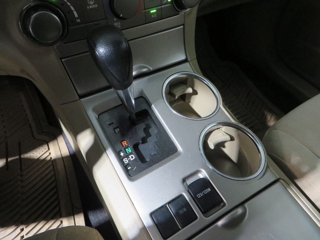 2012 Toyota Highlander Image 13