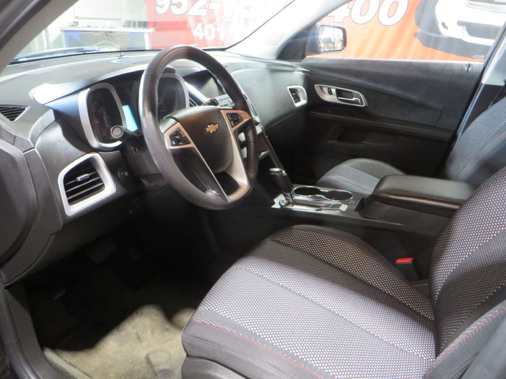 2017 Chevrolet Equinox Image 11