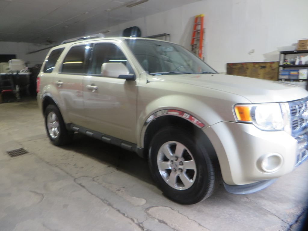 2010 Ford Escape Image 4