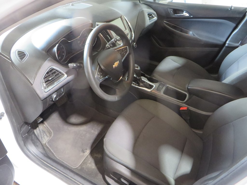 2017 Chevrolet Cruze Image 7