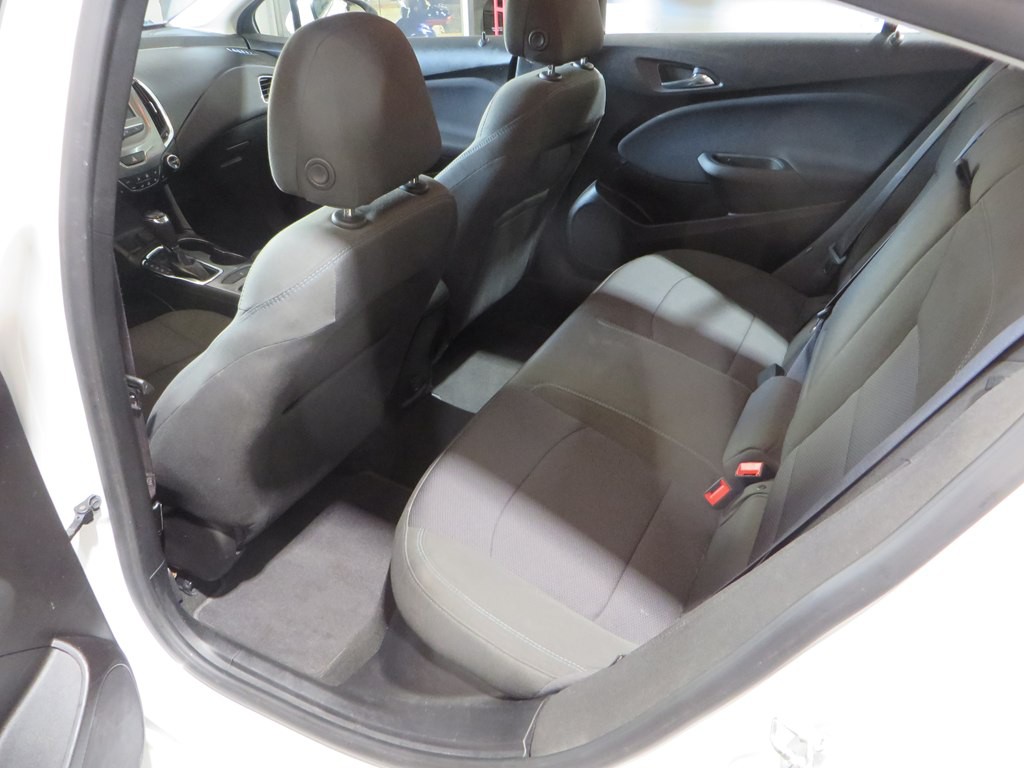 2017 Chevrolet Cruze Image 8