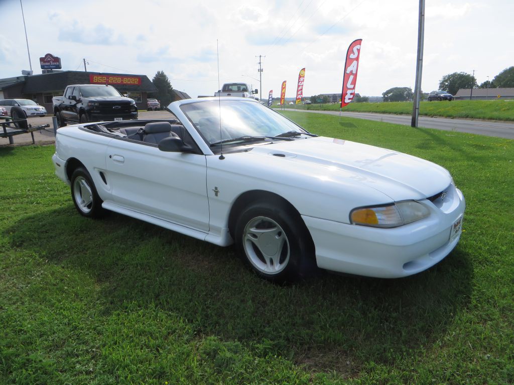 1996 Ford Mustang Image 5