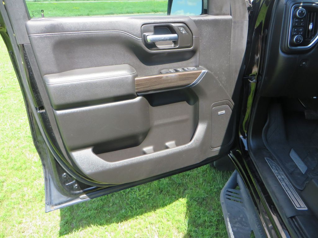 2019 Chevrolet Silverado 1500 Image 12