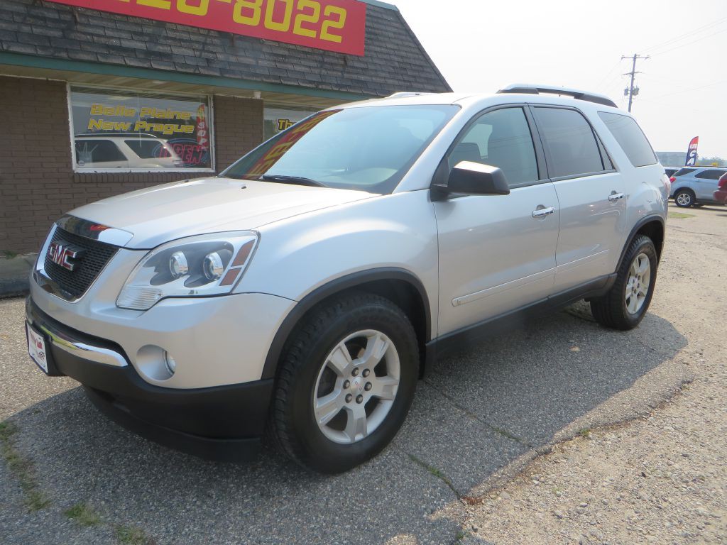 2010 GMC Acadia Image 2