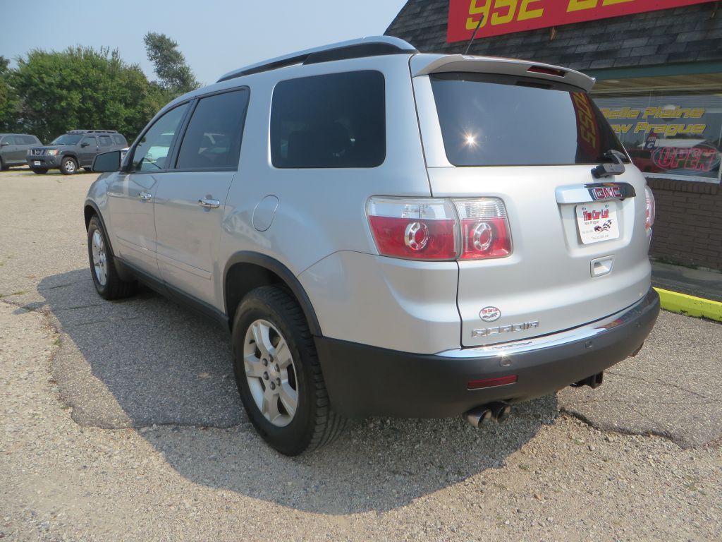 2010 GMC Acadia Image 8