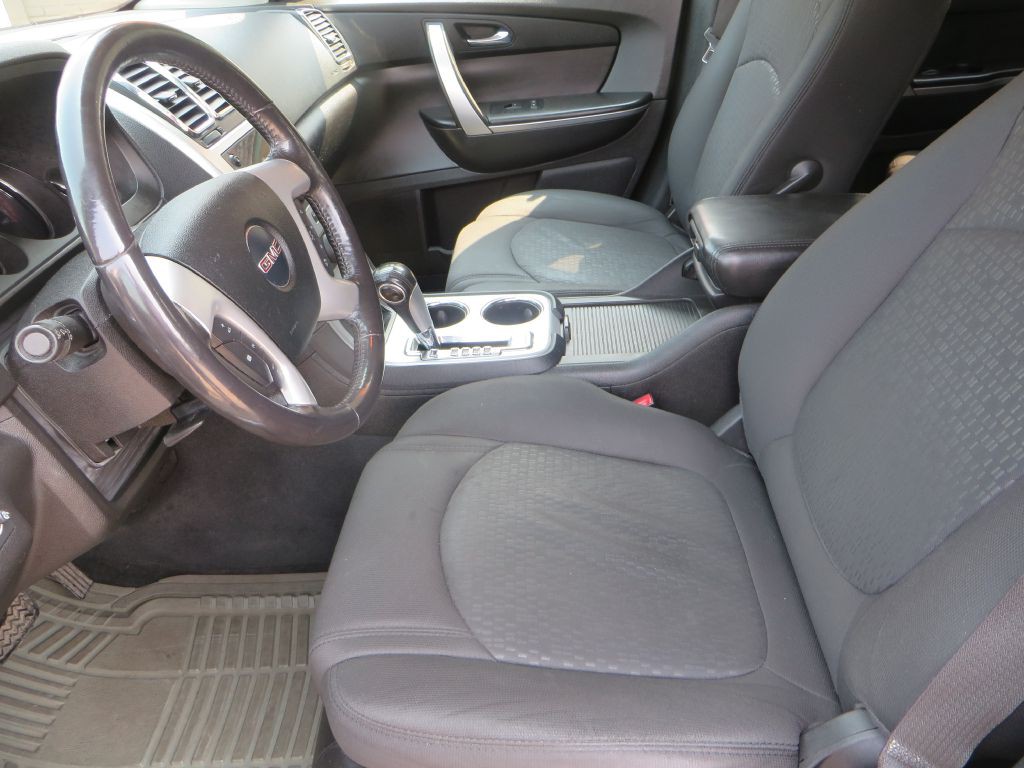 2010 GMC Acadia Image 10