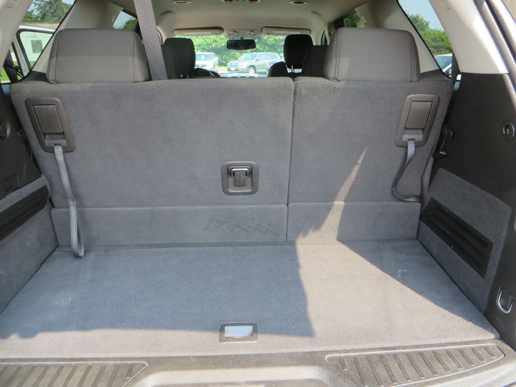 2010 GMC Acadia Image 12