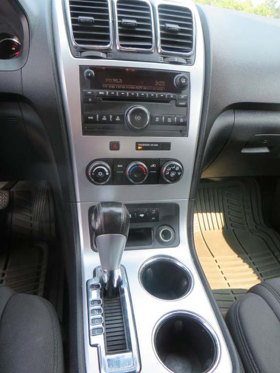 2010 GMC Acadia Image 15