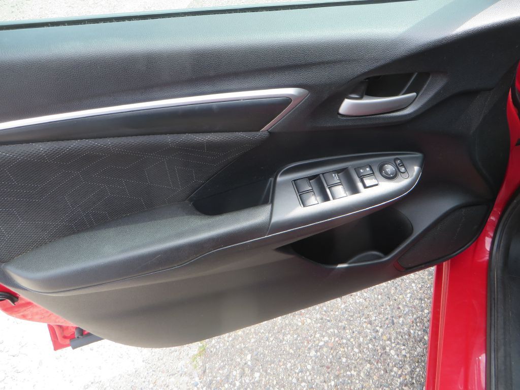 2015 Honda Fit Image 19