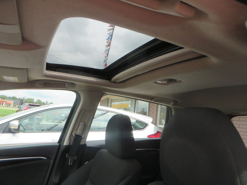 2015 Honda Fit Image 20