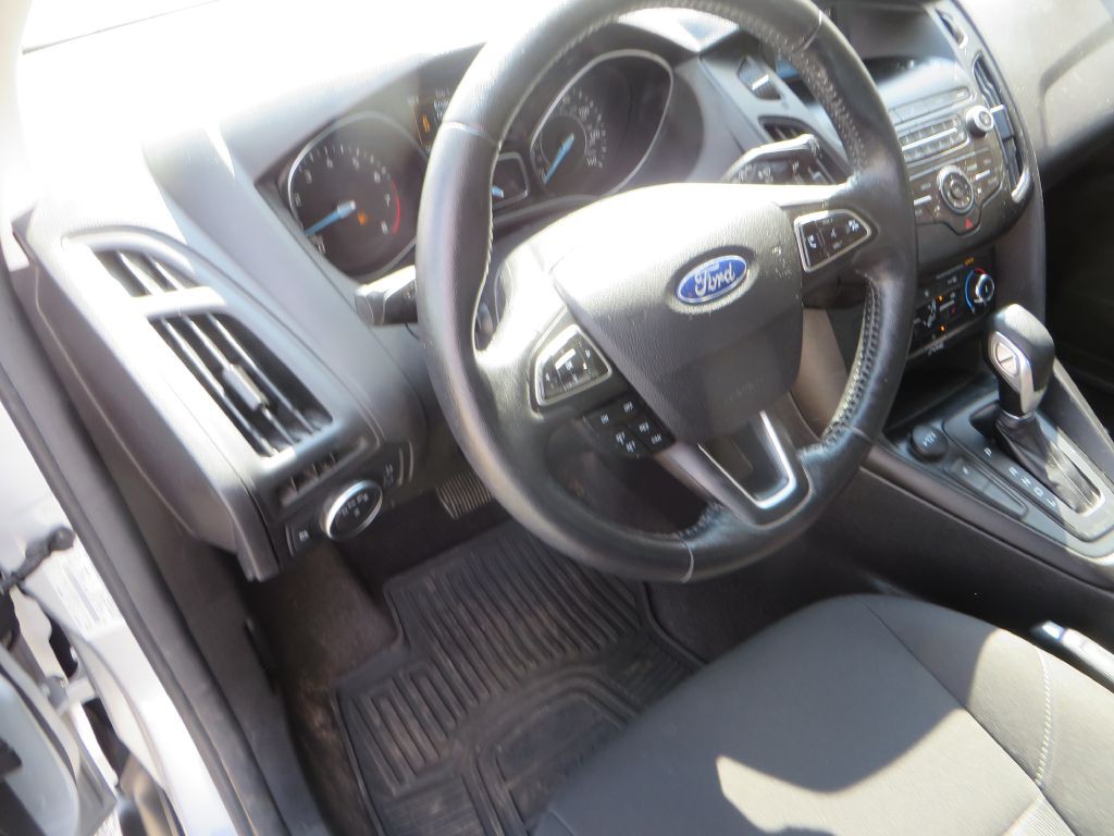 2018 Ford Focus Image 19