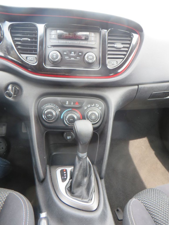 2015 Dodge Dart Image 12