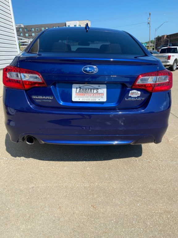 2016 Subaru Legacy Image 7