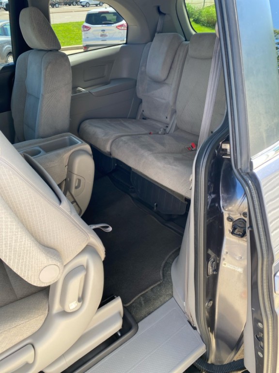 2016 Honda Odyssey Image 13
