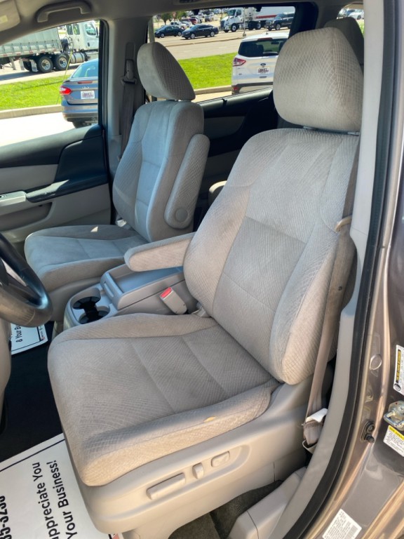2016 Honda Odyssey Image 18
