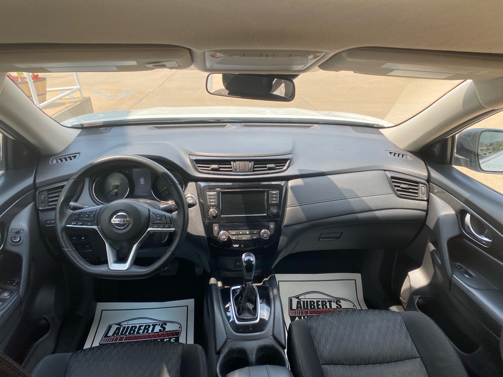 2020 Nissan Rogue Image 13