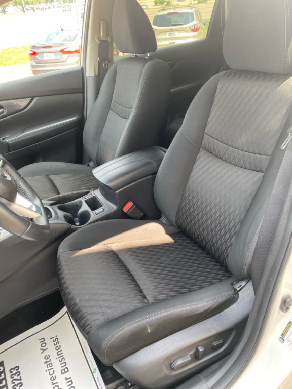 2020 Nissan Rogue Image 14