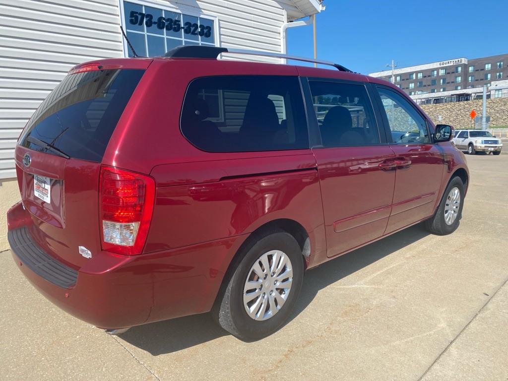 2012 Kia Sedona Image 3