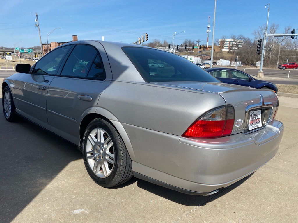 2004 Lincoln LS Image 4