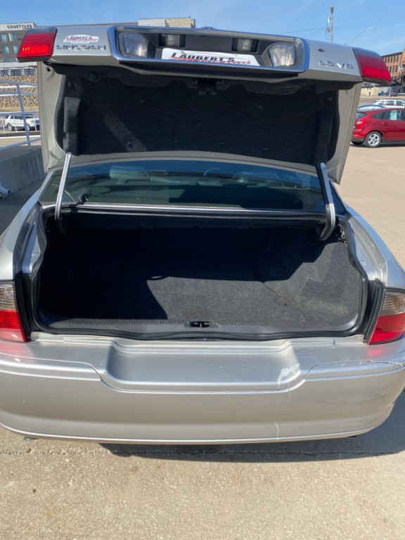 2004 Lincoln LS Image 8