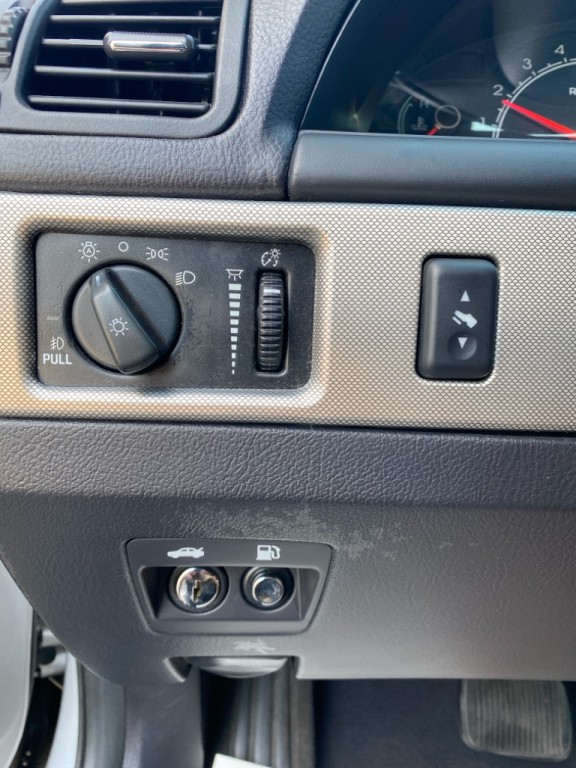 2004 Lincoln LS Image 16