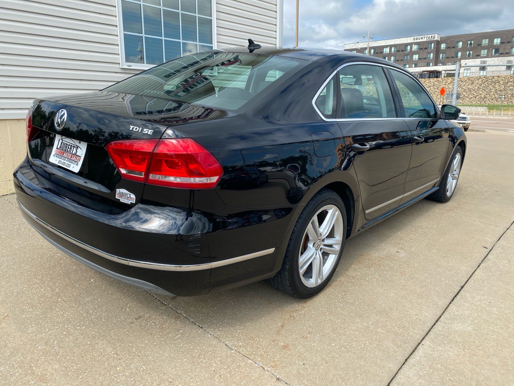 2013 Volkswagen Passat Image 3