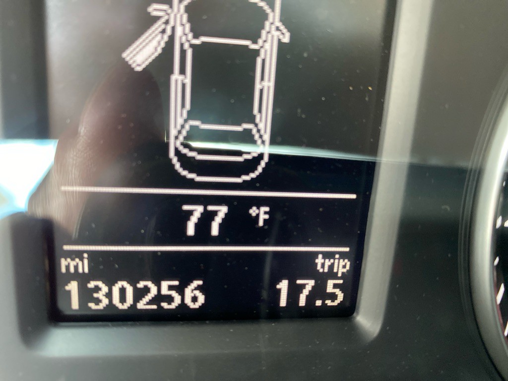 2013 Volkswagen Passat Image 18