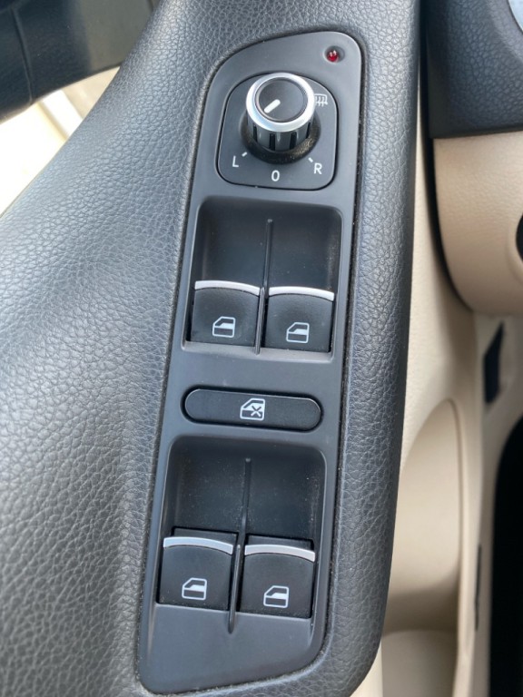 2015 Volkswagen Tiguan Image 19