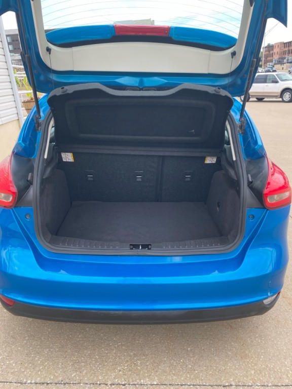 2016 Ford Focus Image 8