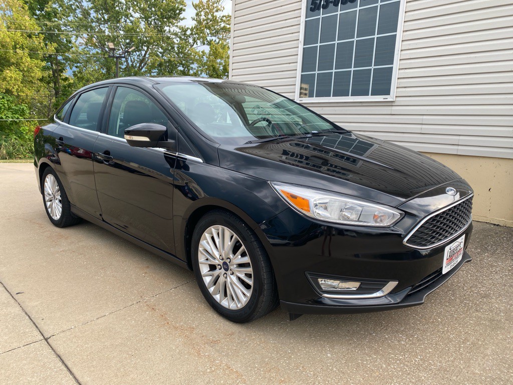 2016 Ford Focus Image 2