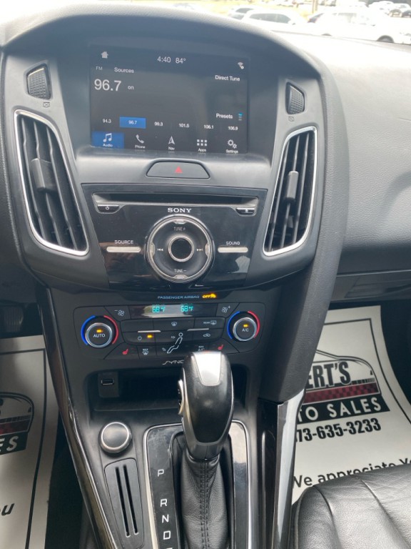 2016 Ford Focus Image 18