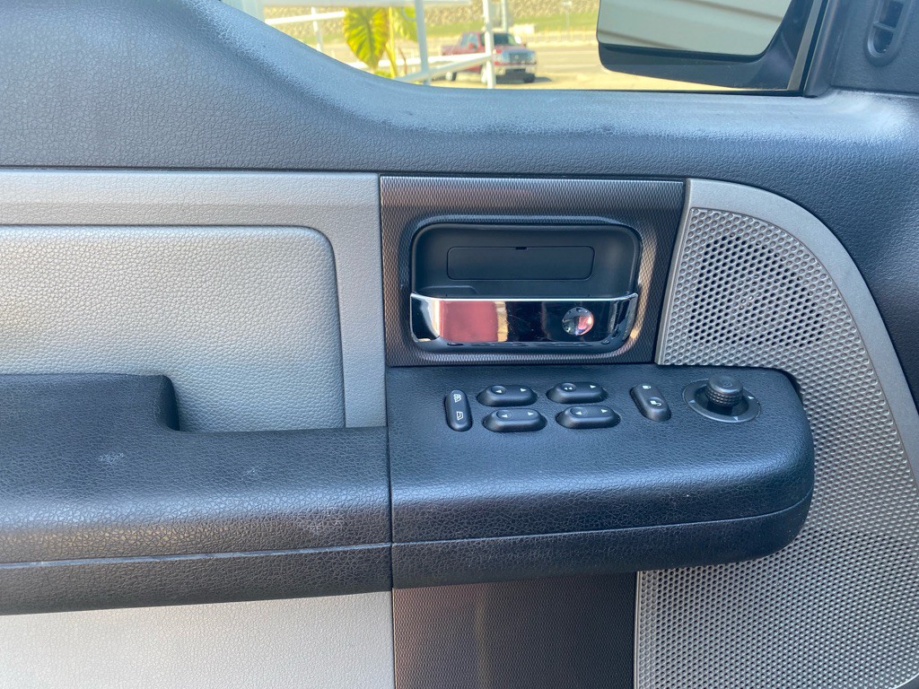 2004 Ford F-150 Image 16