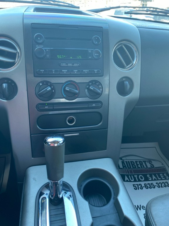 2004 Ford F-150 Image 17