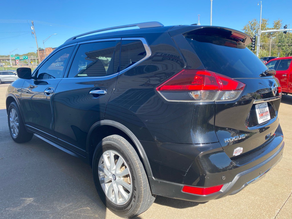 2019 Nissan Rogue Image 4