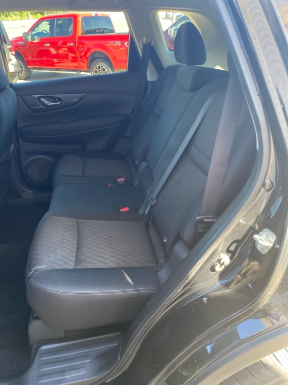 2019 Nissan Rogue Image 13