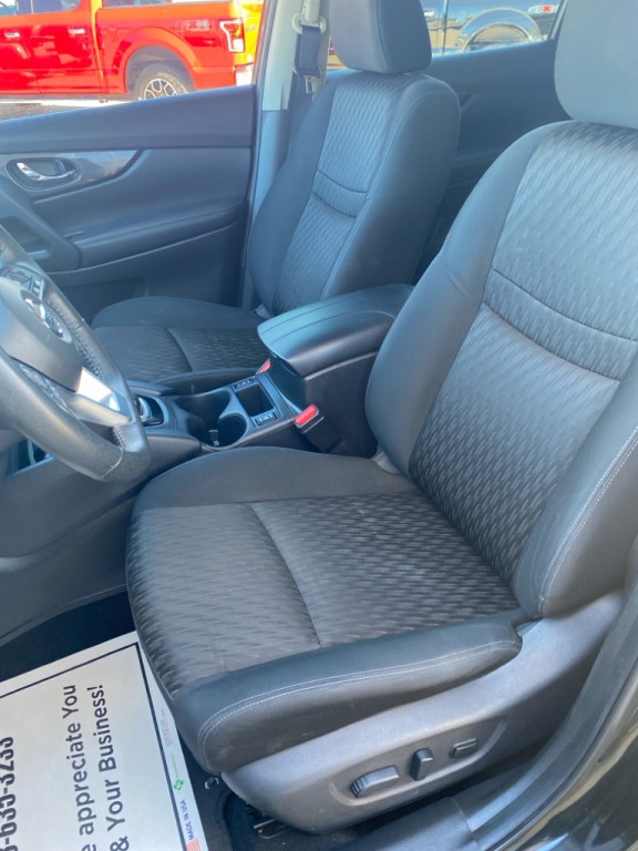 2019 Nissan Rogue Image 15